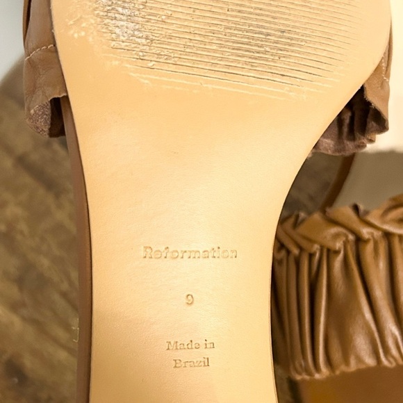 Reformation Shereen Ruched Block Heel Mule in Pecan 9 - Picture 12 of 12